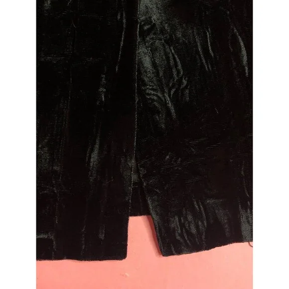 1980s BETSEY JOHNSON PUNK Label Black Velvet Pencil Skirt W/Back Slit. XS-S